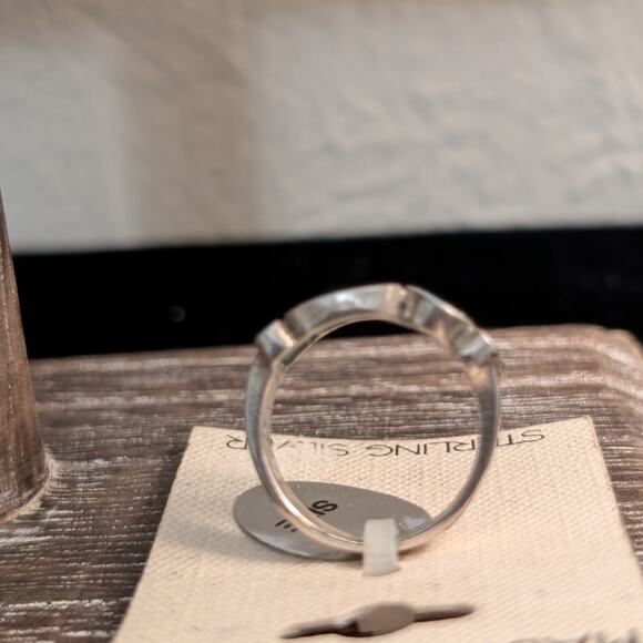 Madison Studio Vintage Sterling Silver Ring NWT Size 7 - Picture 3 of 4
